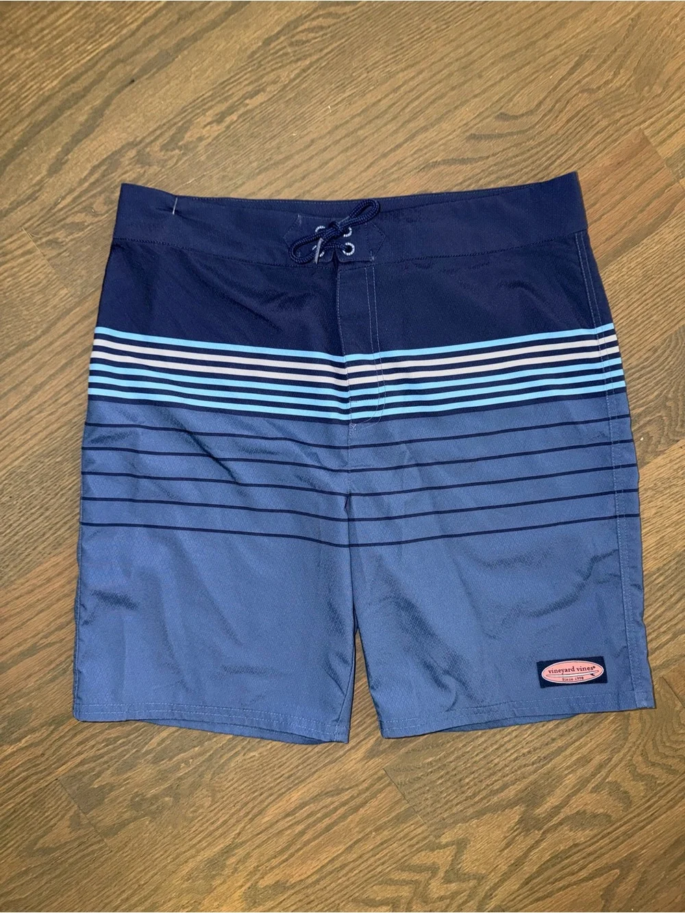 Vineyard Vines Boys XL 18 Blue Striped Board Shorts Swim Trunks Surf Beach